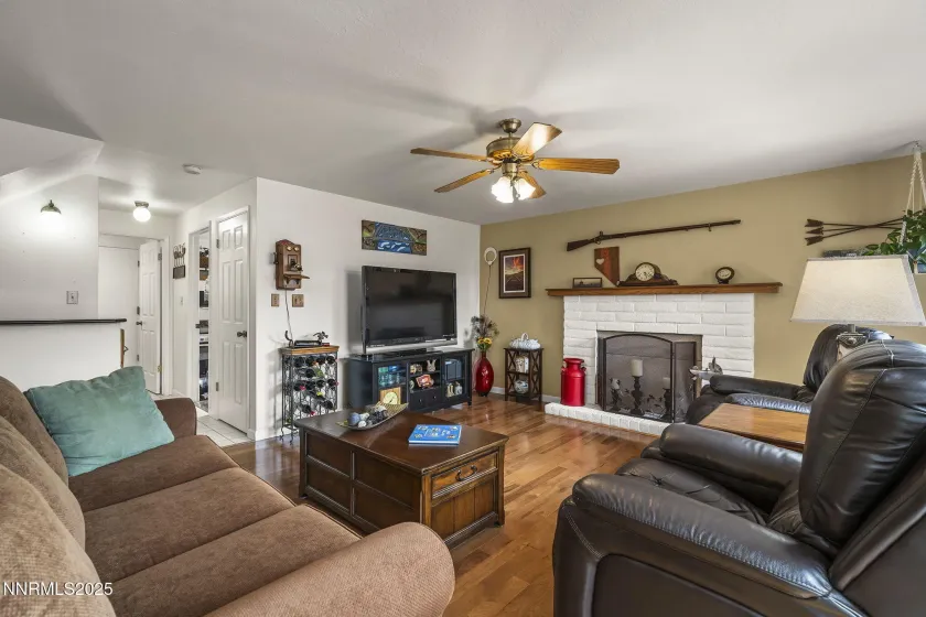 1857 Golden Spike Drive, Sparks, Nevada 89434, 4 Bedrooms Bedrooms, ,3 BathroomsBathrooms,Residential,Residential,Golden Spike Drive,250056424