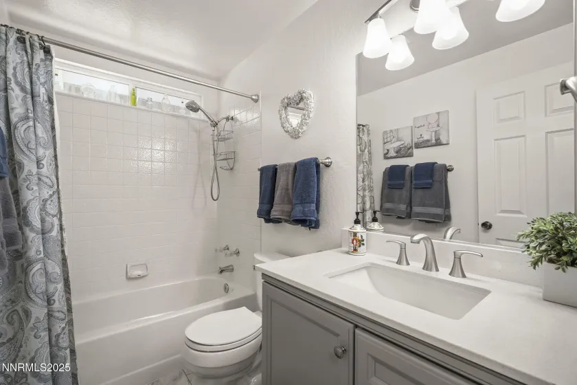1857 Golden Spike Drive, Sparks, Nevada 89434, 4 Bedrooms Bedrooms, ,3 BathroomsBathrooms,Residential,Residential,Golden Spike Drive,250056424