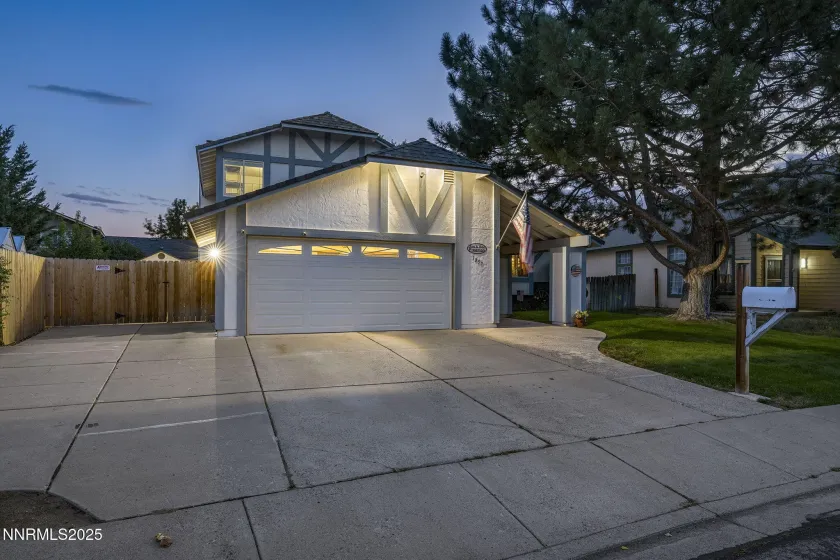 1857 Golden Spike Drive, Sparks, Nevada 89434, 4 Bedrooms Bedrooms, ,3 BathroomsBathrooms,Residential,Residential,Golden Spike Drive,250056424