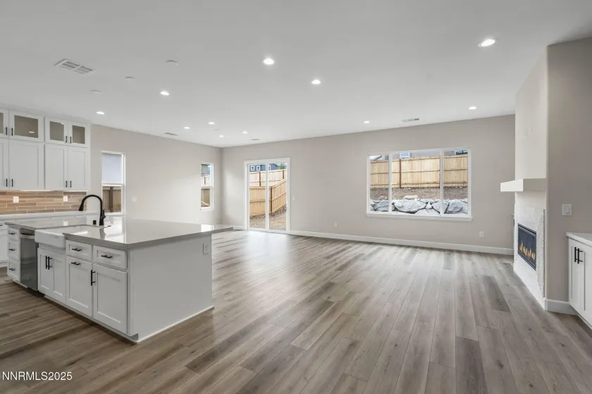 171 Commodore, Verdi, Nevada 89439, 3 Bedrooms Bedrooms, ,3 BathroomsBathrooms,Residential,Residential,Commodore,250054327