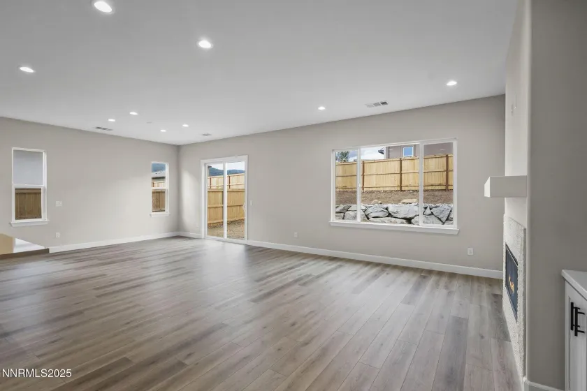 171 Commodore, Verdi, Nevada 89439, 3 Bedrooms Bedrooms, ,3 BathroomsBathrooms,Residential,Residential,Commodore,250054327