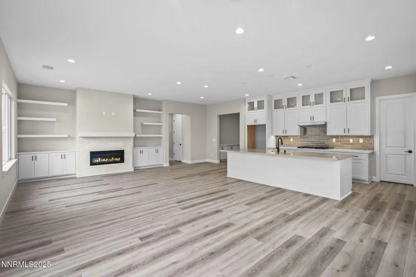 171 Commodore, Verdi, Nevada 89439, 3 Bedrooms Bedrooms, ,3 BathroomsBathrooms,Residential,Residential,Commodore,250054327