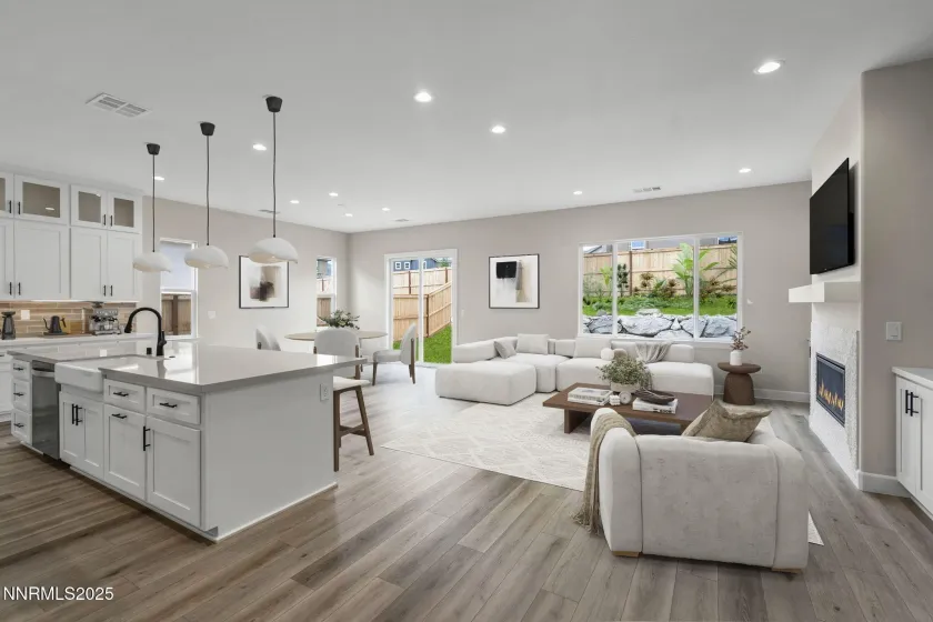 171 Commodore, Verdi, Nevada 89439, 3 Bedrooms Bedrooms, ,3 BathroomsBathrooms,Residential,Residential,Commodore,250054327