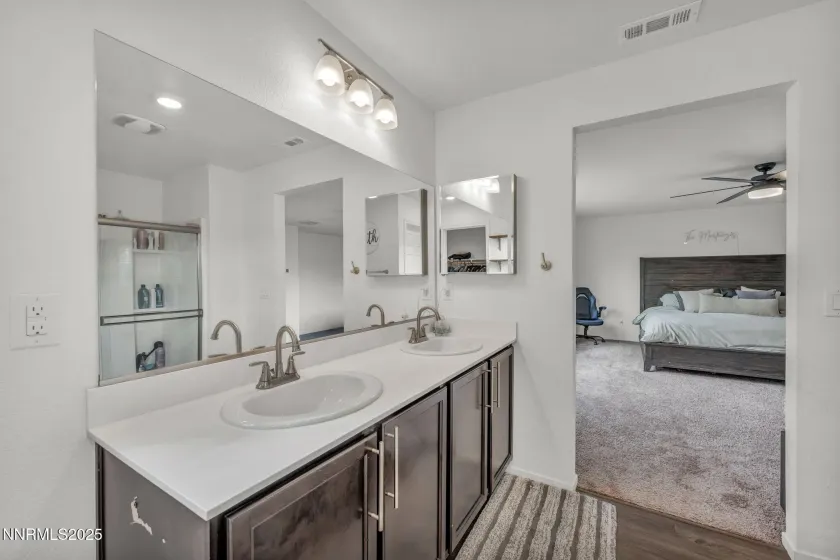 1281 Old Barn, Sparks, Nevada 89436, 4 Bedrooms Bedrooms, ,3 BathroomsBathrooms,Residential,Residential,Old Barn,250056428