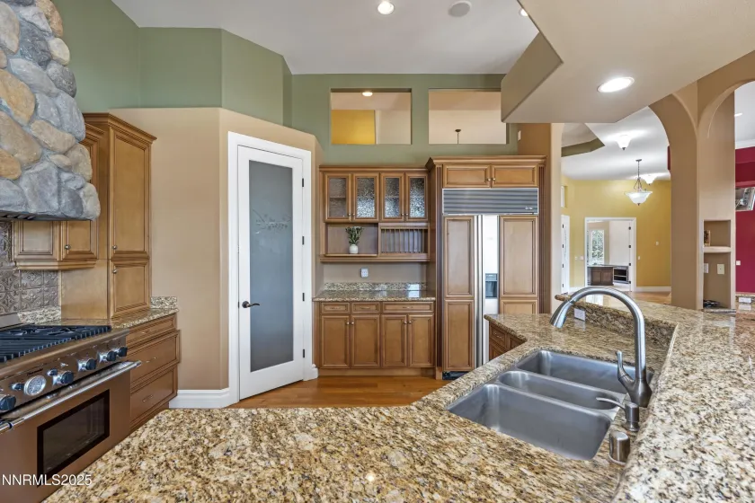 625 Onyo, Sparks, Nevada 89441, 4 Bedrooms Bedrooms, ,5 BathroomsBathrooms,Residential,Residential,Onyo,250056430