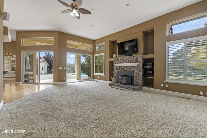 625 Onyo, Sparks, Nevada 89441, 4 Bedrooms Bedrooms, ,5 BathroomsBathrooms,Residential,Residential,Onyo,250056430