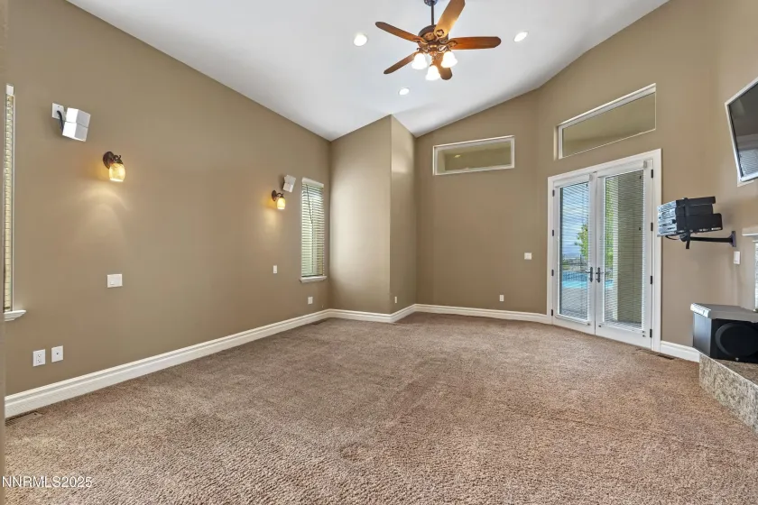 625 Onyo, Sparks, Nevada 89441, 4 Bedrooms Bedrooms, ,5 BathroomsBathrooms,Residential,Residential,Onyo,250056430
