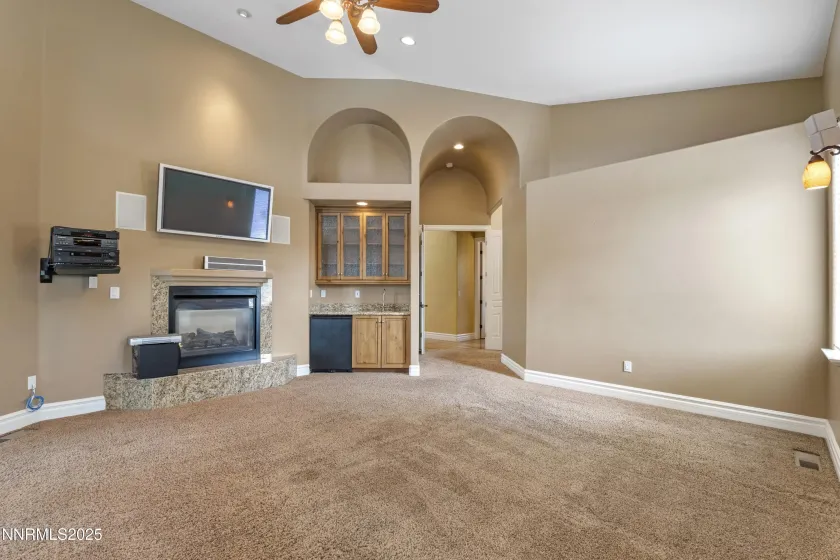 625 Onyo, Sparks, Nevada 89441, 4 Bedrooms Bedrooms, ,5 BathroomsBathrooms,Residential,Residential,Onyo,250056430
