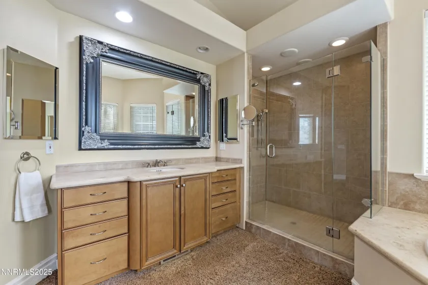 625 Onyo, Sparks, Nevada 89441, 4 Bedrooms Bedrooms, ,5 BathroomsBathrooms,Residential,Residential,Onyo,250056430