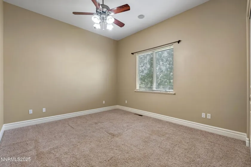 625 Onyo, Sparks, Nevada 89441, 4 Bedrooms Bedrooms, ,5 BathroomsBathrooms,Residential,Residential,Onyo,250056430