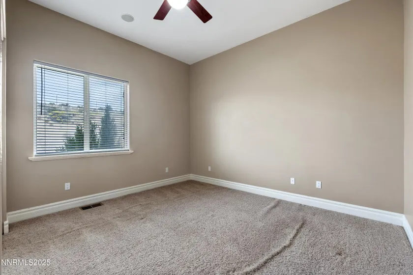 625 Onyo, Sparks, Nevada 89441, 4 Bedrooms Bedrooms, ,5 BathroomsBathrooms,Residential,Residential,Onyo,250056430