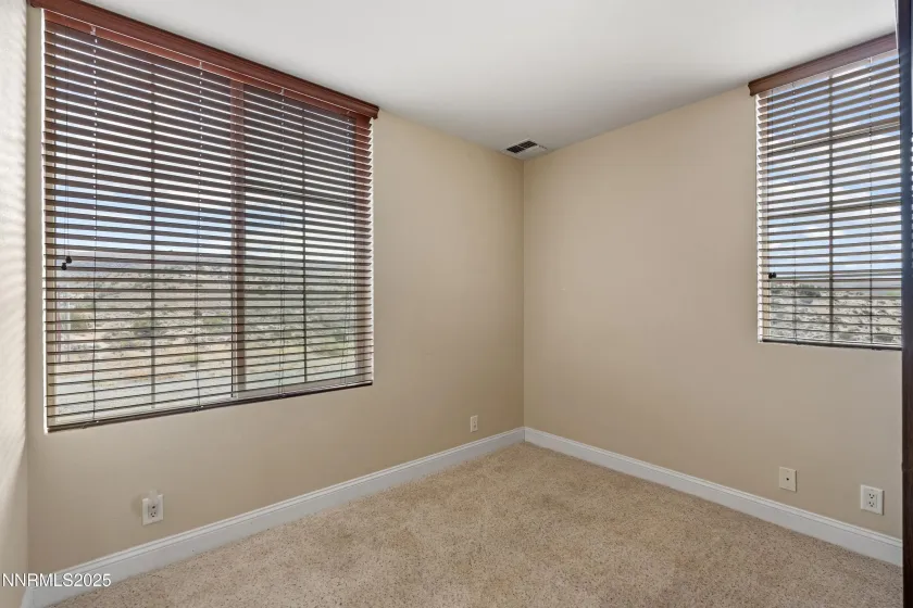 625 Onyo, Sparks, Nevada 89441, 4 Bedrooms Bedrooms, ,5 BathroomsBathrooms,Residential,Residential,Onyo,250056430