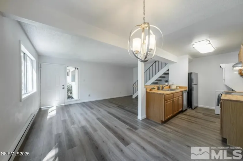 5030 Neil, Reno, Nevada 89502, 2 Bedrooms Bedrooms, ,1 BathroomBathrooms,Residential,Residential,Neil,250056433