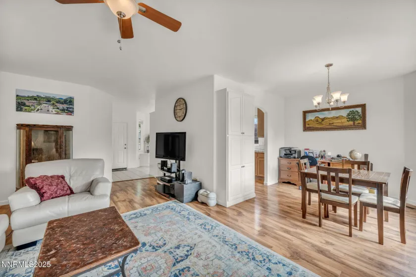 1317 Brooke, Gardnerville, Nevada 89410, 3 Bedrooms Bedrooms, ,2 BathroomsBathrooms,Residential,Residential,Brooke,250056443