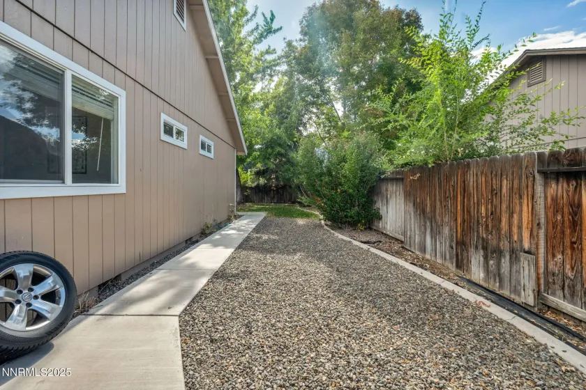 1317 Brooke, Gardnerville, Nevada 89410, 3 Bedrooms Bedrooms, ,2 BathroomsBathrooms,Residential,Residential,Brooke,250056443