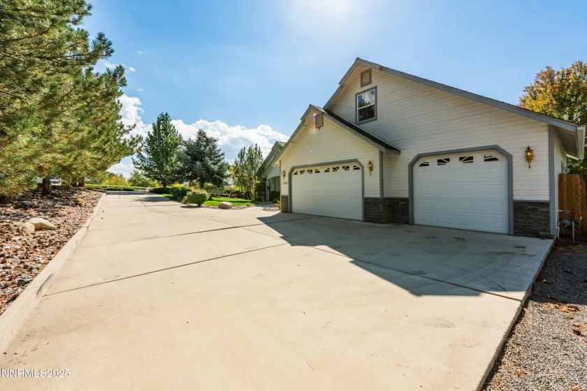 1336 Santa Cruz, Minden, Nevada 89423, 4 Bedrooms Bedrooms, ,3 BathroomsBathrooms,Residential,Residential,Santa Cruz,250056466