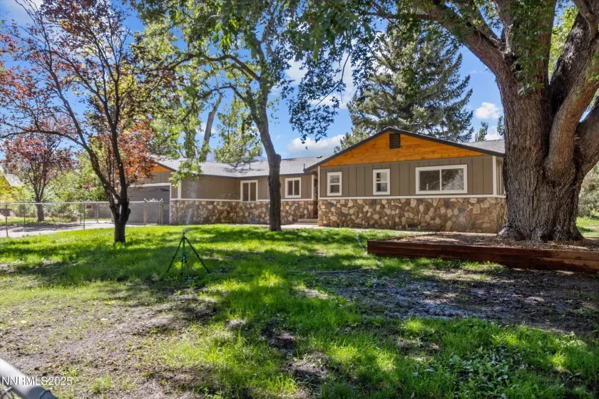 22855 Carriage, Reno, Nevada 89521, 3 Bedrooms Bedrooms, ,2 BathroomsBathrooms,Residential,Residential,Carriage,250054218