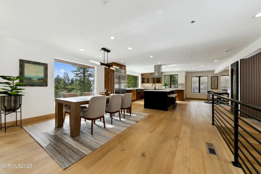 987 Wander, Incline Village, Nevada 89451, 4 Bedrooms Bedrooms, ,4 BathroomsBathrooms,Residential,Residential,Wander,250056457