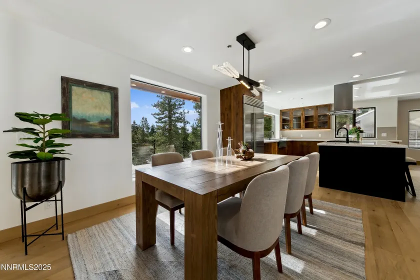 987 Wander, Incline Village, Nevada 89451, 4 Bedrooms Bedrooms, ,4 BathroomsBathrooms,Residential,Residential,Wander,250056457