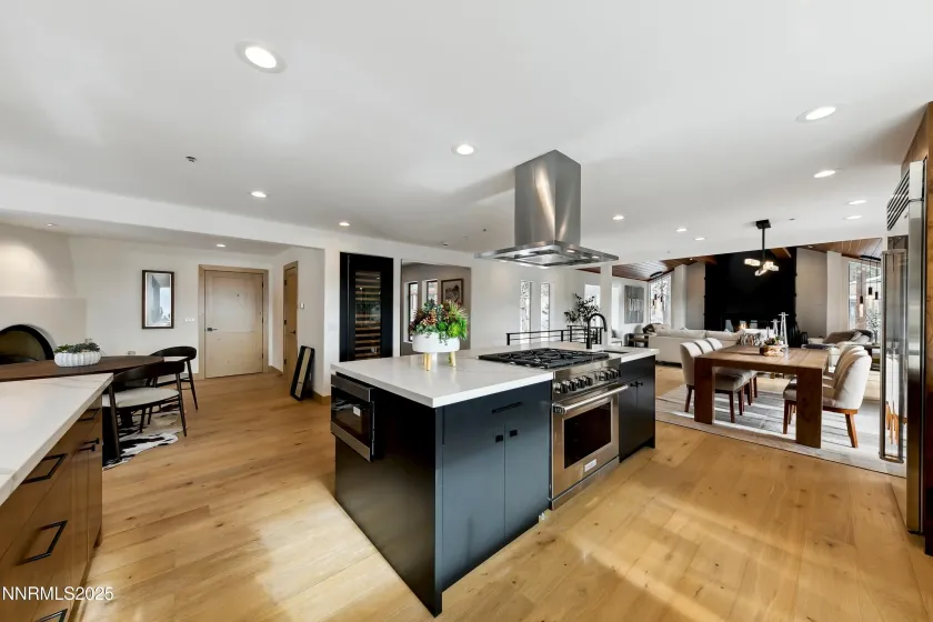 987 Wander, Incline Village, Nevada 89451, 4 Bedrooms Bedrooms, ,4 BathroomsBathrooms,Residential,Residential,Wander,250056457