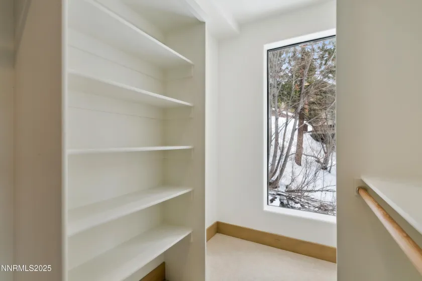 987 Wander, Incline Village, Nevada 89451, 4 Bedrooms Bedrooms, ,4 BathroomsBathrooms,Residential,Residential,Wander,250056457