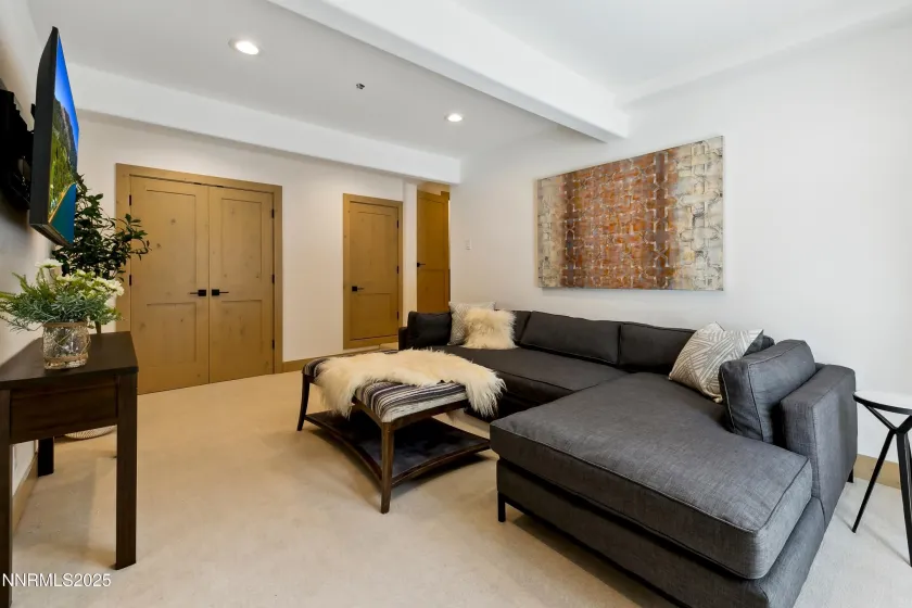 987 Wander, Incline Village, Nevada 89451, 4 Bedrooms Bedrooms, ,4 BathroomsBathrooms,Residential,Residential,Wander,250056457