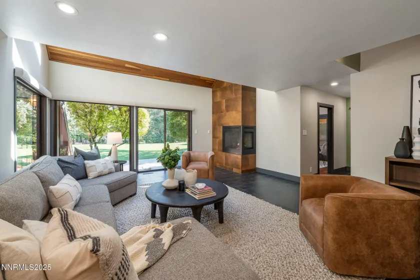 2521 Lake Ridge Shores, Reno, Nevada 89519, 2 Bedrooms Bedrooms, ,2 BathroomsBathrooms,Residential,Residential,Lake Ridge Shores,250056468