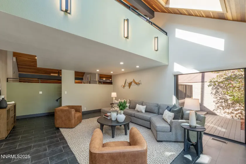 2521 Lake Ridge Shores, Reno, Nevada 89519, 2 Bedrooms Bedrooms, ,2 BathroomsBathrooms,Residential,Residential,Lake Ridge Shores,250056468