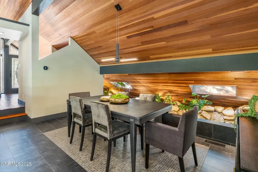 2521 Lake Ridge Shores, Reno, Nevada 89519, 2 Bedrooms Bedrooms, ,2 BathroomsBathrooms,Residential,Residential,Lake Ridge Shores,250056468