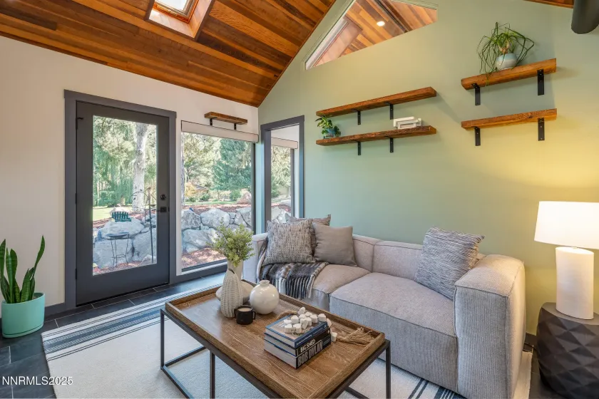 2521 Lake Ridge Shores, Reno, Nevada 89519, 2 Bedrooms Bedrooms, ,2 BathroomsBathrooms,Residential,Residential,Lake Ridge Shores,250056468