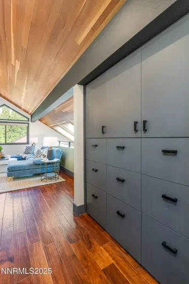 2521 Lake Ridge Shores, Reno, Nevada 89519, 2 Bedrooms Bedrooms, ,2 BathroomsBathrooms,Residential,Residential,Lake Ridge Shores,250056468