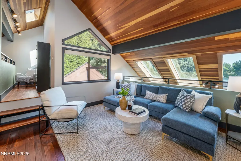 2521 Lake Ridge Shores, Reno, Nevada 89519, 2 Bedrooms Bedrooms, ,2 BathroomsBathrooms,Residential,Residential,Lake Ridge Shores,250056468