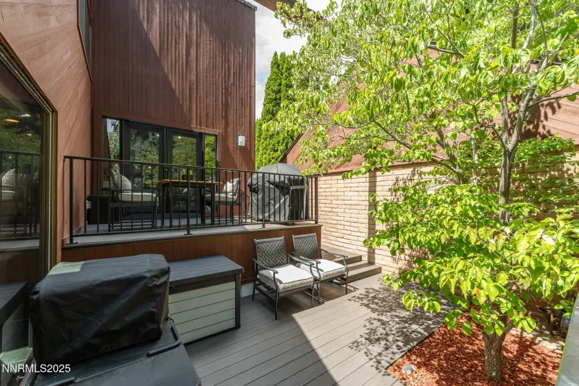 2521 Lake Ridge Shores, Reno, Nevada 89519, 2 Bedrooms Bedrooms, ,2 BathroomsBathrooms,Residential,Residential,Lake Ridge Shores,250056468