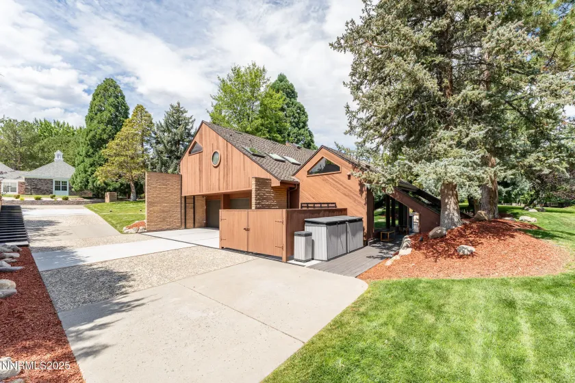 2521 Lake Ridge Shores, Reno, Nevada 89519, 2 Bedrooms Bedrooms, ,2 BathroomsBathrooms,Residential,Residential,Lake Ridge Shores,250056468