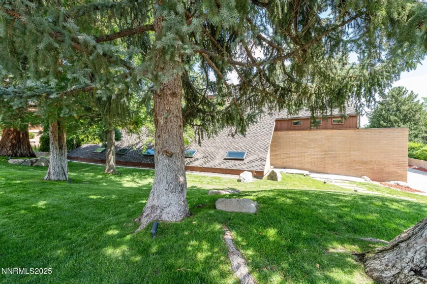 2521 Lake Ridge Shores, Reno, Nevada 89519, 2 Bedrooms Bedrooms, ,2 BathroomsBathrooms,Residential,Residential,Lake Ridge Shores,250056468