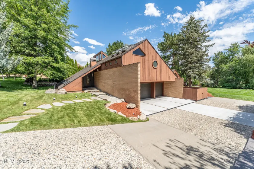 2521 Lake Ridge Shores, Reno, Nevada 89519, 2 Bedrooms Bedrooms, ,2 BathroomsBathrooms,Residential,Residential,Lake Ridge Shores,250056468