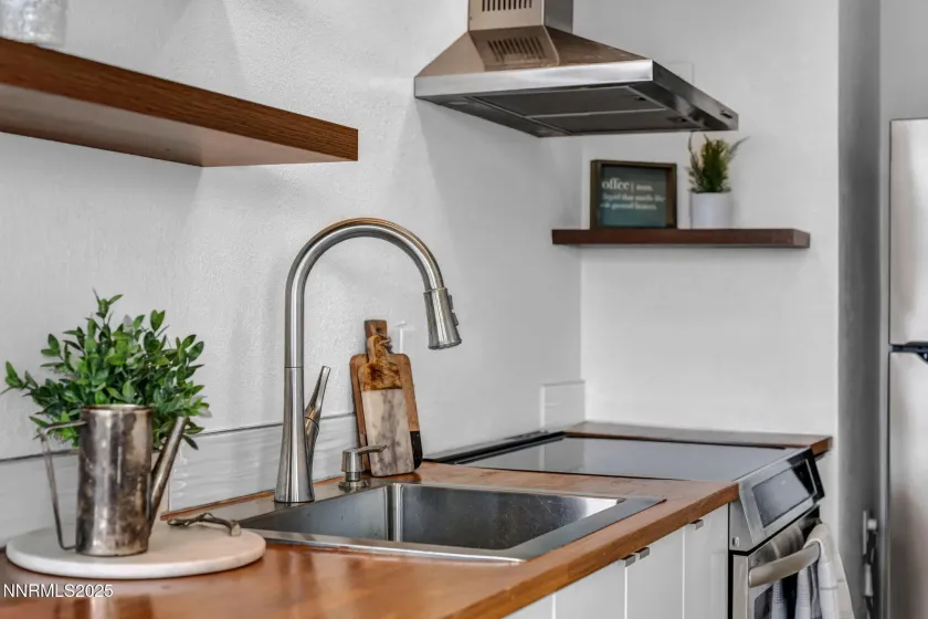 100 Arlington, Reno, Nevada 89501, ,1 BathroomBathrooms,Residential,Residential,Arlington,250056473