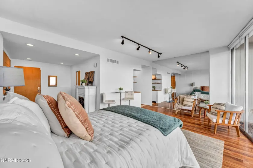 100 Arlington, Reno, Nevada 89501, ,1 BathroomBathrooms,Residential,Residential,Arlington,250056473