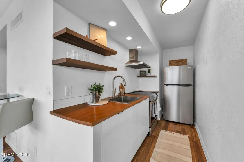 100 Arlington, Reno, Nevada 89501, ,1 BathroomBathrooms,Residential,Residential,Arlington,250056473