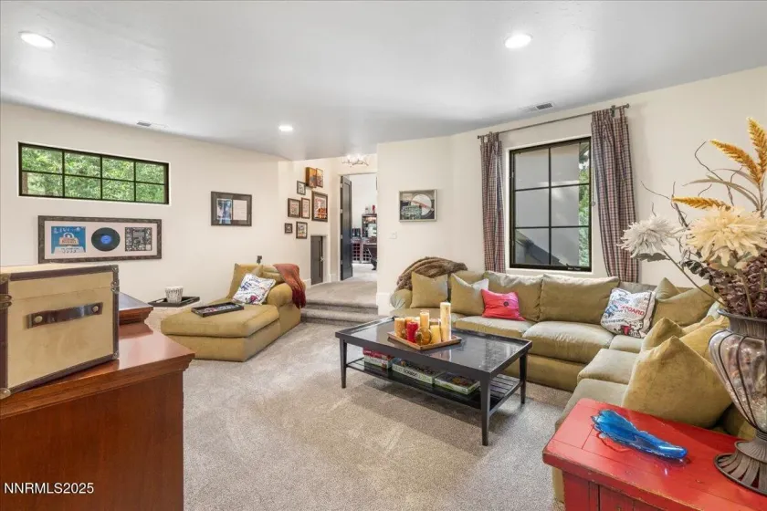 5945 Chambery, Reno, Nevada 89511, 4 Bedrooms Bedrooms, ,5 BathroomsBathrooms,Residential,Residential,Chambery,250056474