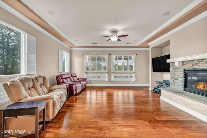 415 Sunset Springs, Sparks, Nevada 89441, 4 Bedrooms Bedrooms, ,4 BathroomsBathrooms,Residential,Residential,Sunset Springs,250056478