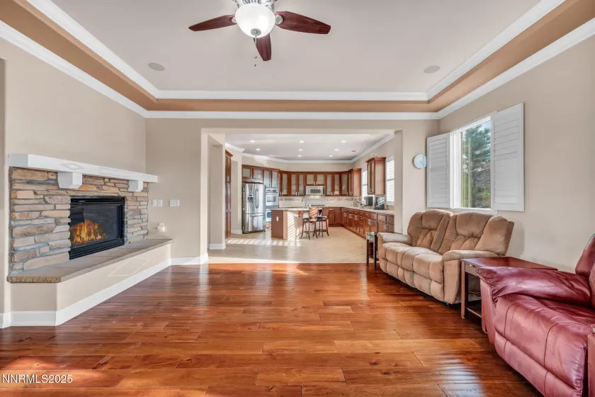 415 Sunset Springs, Sparks, Nevada 89441, 4 Bedrooms Bedrooms, ,4 BathroomsBathrooms,Residential,Residential,Sunset Springs,250056478