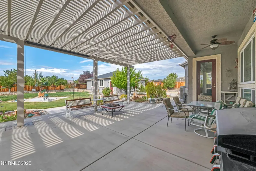 415 Sunset Springs, Sparks, Nevada 89441, 4 Bedrooms Bedrooms, ,4 BathroomsBathrooms,Residential,Residential,Sunset Springs,250056478