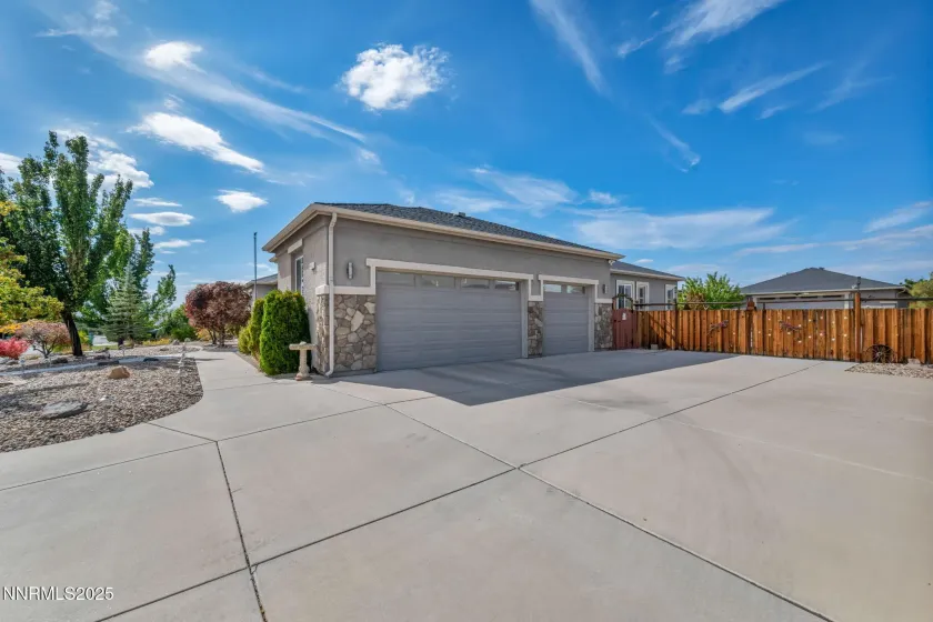 415 Sunset Springs, Sparks, Nevada 89441, 4 Bedrooms Bedrooms, ,4 BathroomsBathrooms,Residential,Residential,Sunset Springs,250056478