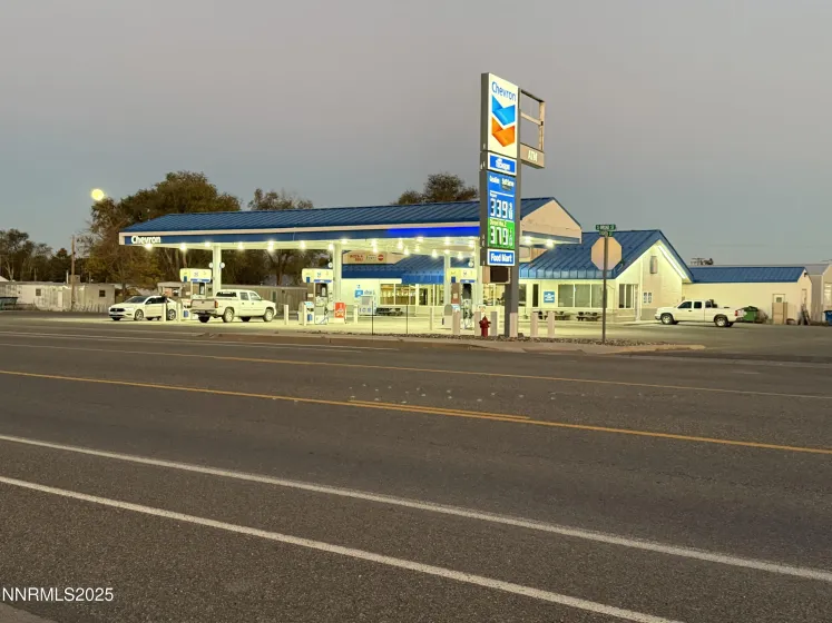 760 Broad, Battle Mountain, Nevada 89820, ,Commercial Sale,Residential,Broad,250056519