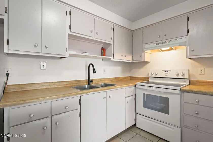 10005 Sagewood, Reno, Nevada 89506, ,Residential Income,Residential,Sagewood,250056524