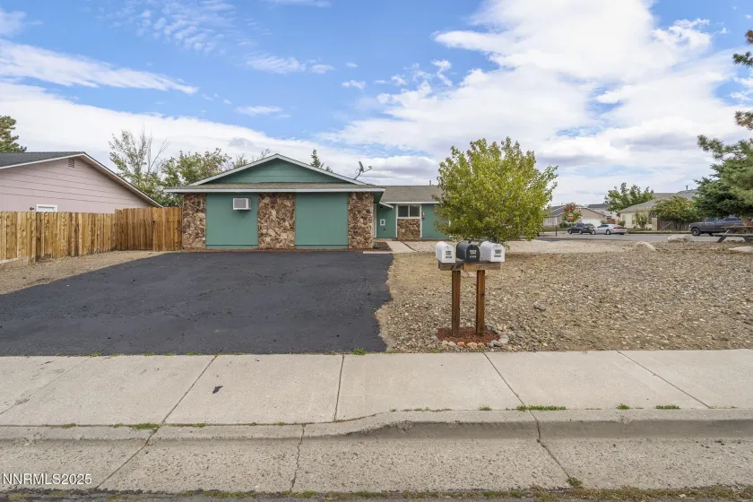 10005 Sagewood, Reno, Nevada 89506, ,Residential Income,Residential,Sagewood,250056524