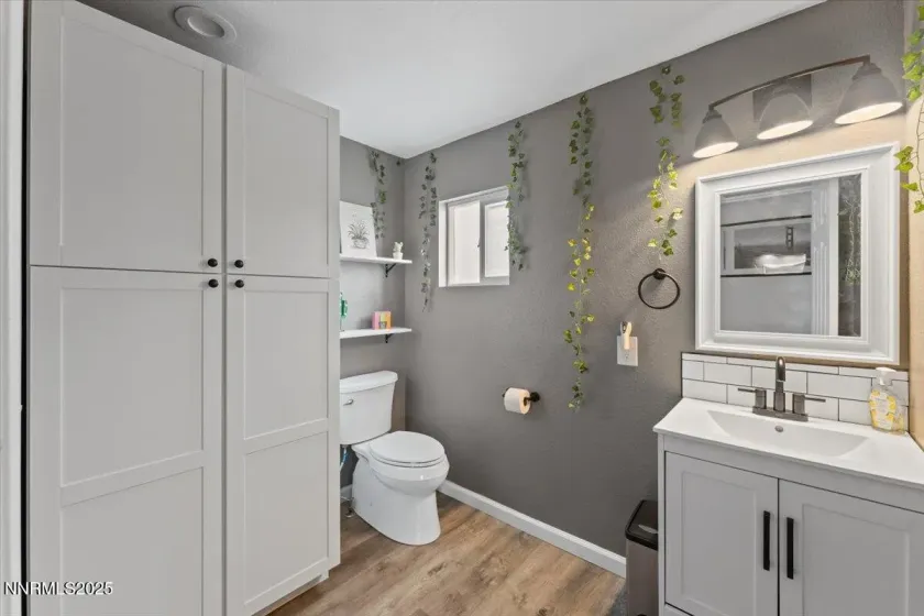 11720 Oregon, Reno, Nevada 89506, 3 Bedrooms Bedrooms, ,3 BathroomsBathrooms,Residential,Residential,Oregon,250056545