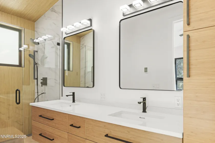 424 Pat, Incline Village, Nevada 89451, 5 Bedrooms Bedrooms, ,5 BathroomsBathrooms,Residential,Residential,Pat,250056569