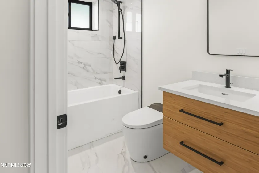 424 Pat, Incline Village, Nevada 89451, 5 Bedrooms Bedrooms, ,5 BathroomsBathrooms,Residential,Residential,Pat,250056569